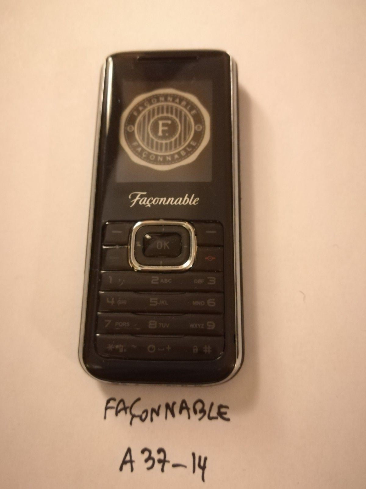 Collectible dummy phone / Dummy phone No. A37-14: Façonnable