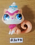 LITTLEST PETSHOP figurine: MAINE COON CAT #3077 (sugar sprinkles cat)