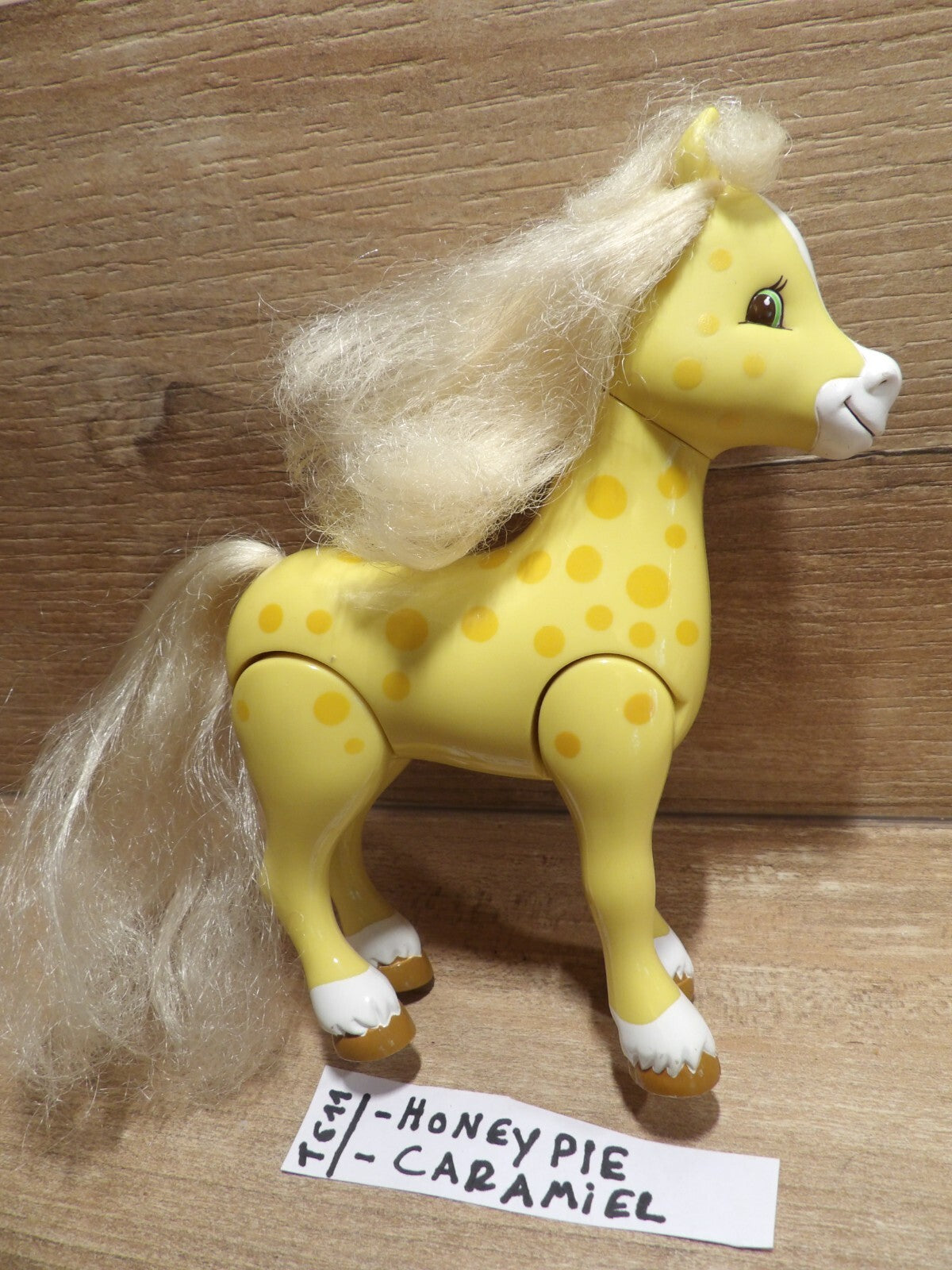 Strawberry Shortcake Horse No. T611 Honey Pie