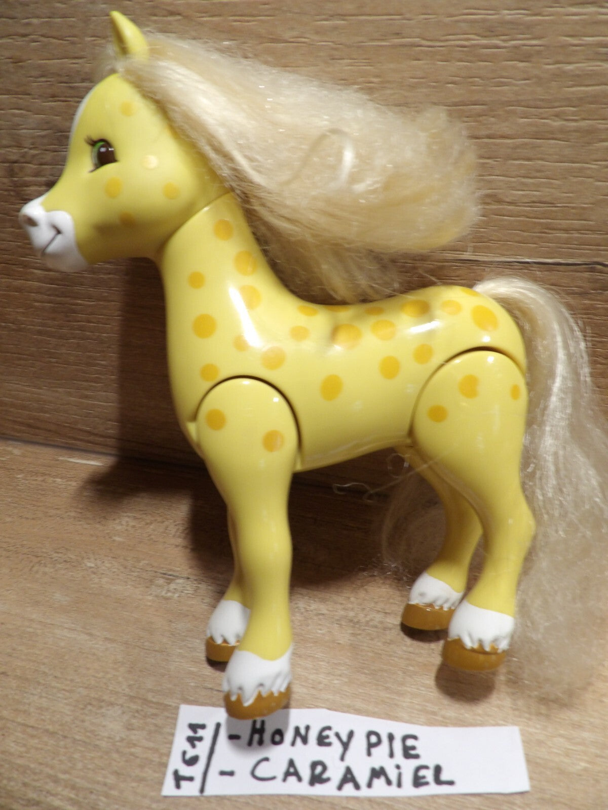 Strawberry Shortcake Horse No. T611 Honey Pie