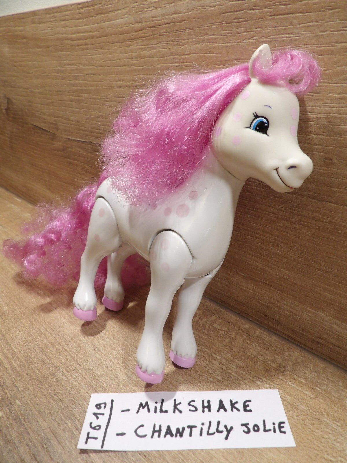 Horse Charlotte with Strawberry Shortcake No. T619 Horse Milkshake