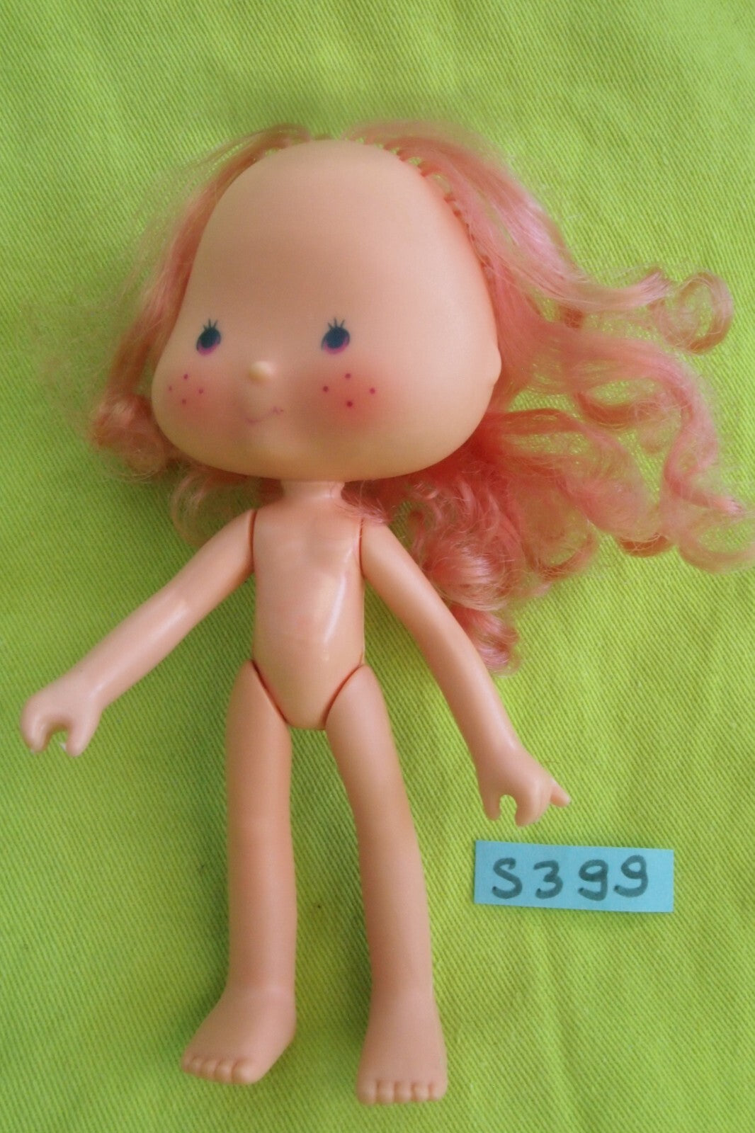 Strawberry Shortcake Doll No. S399