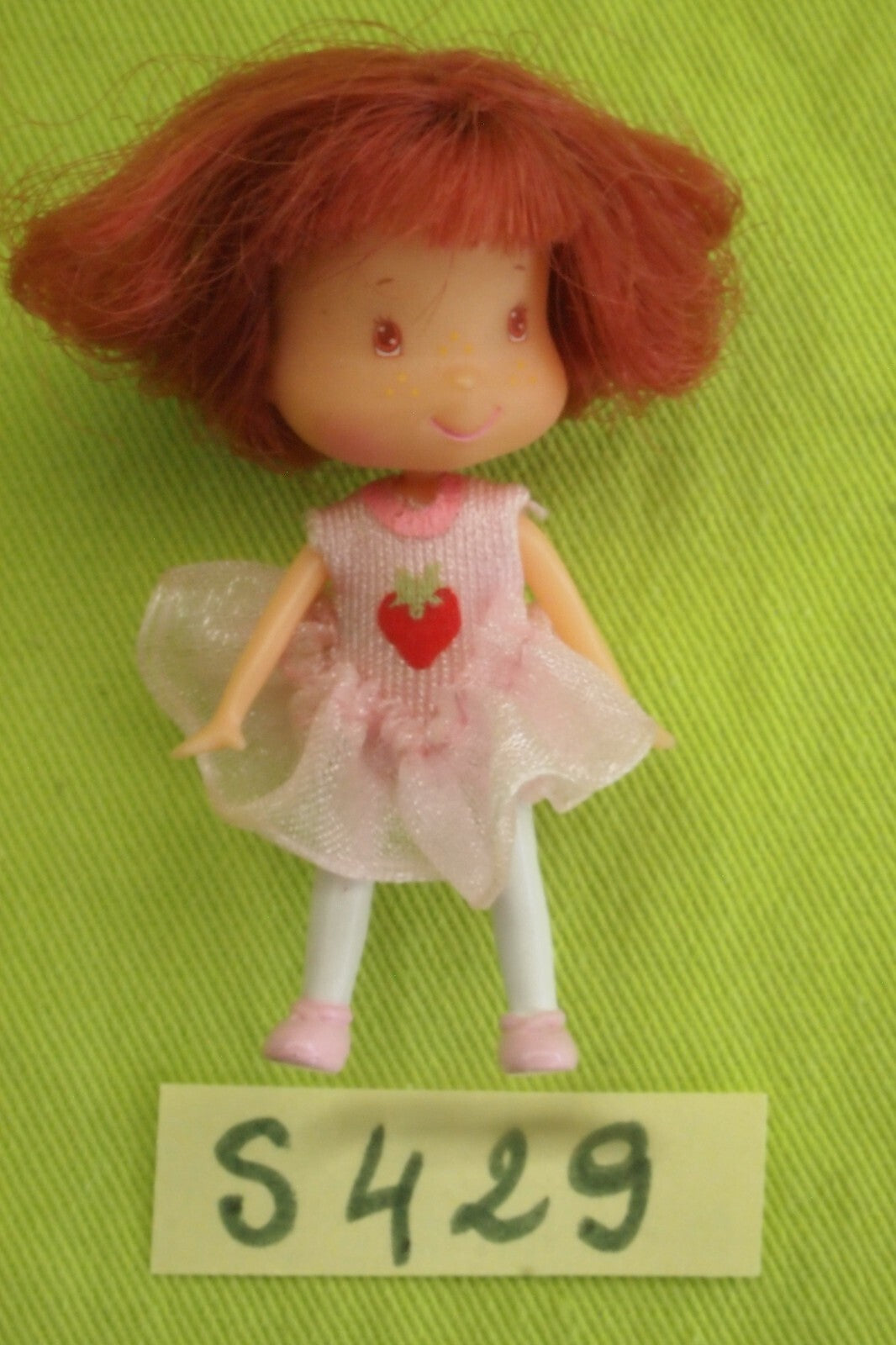 Strawberry Shortcake Doll No. S429 - 6.5 cm