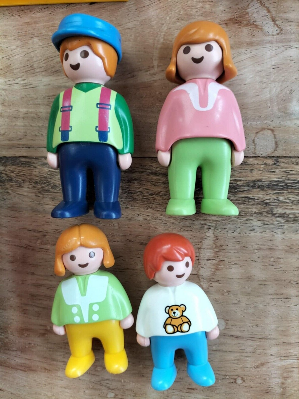 Playmobil 123: Farmhouse + 4 figures + car