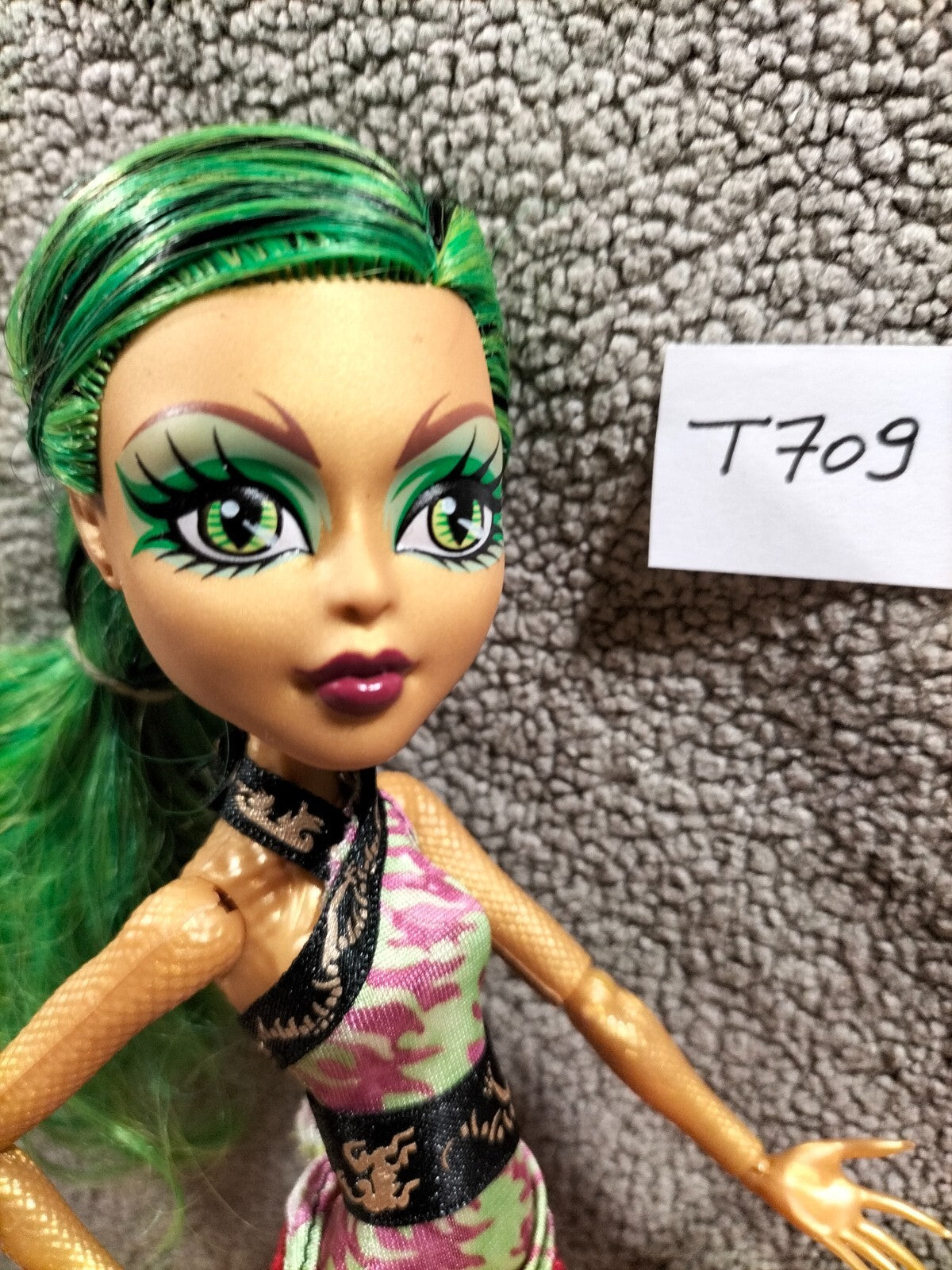 MONSTER HIGH doll N°T709: Mattel Scaremester doll Jinafire long - 28cm