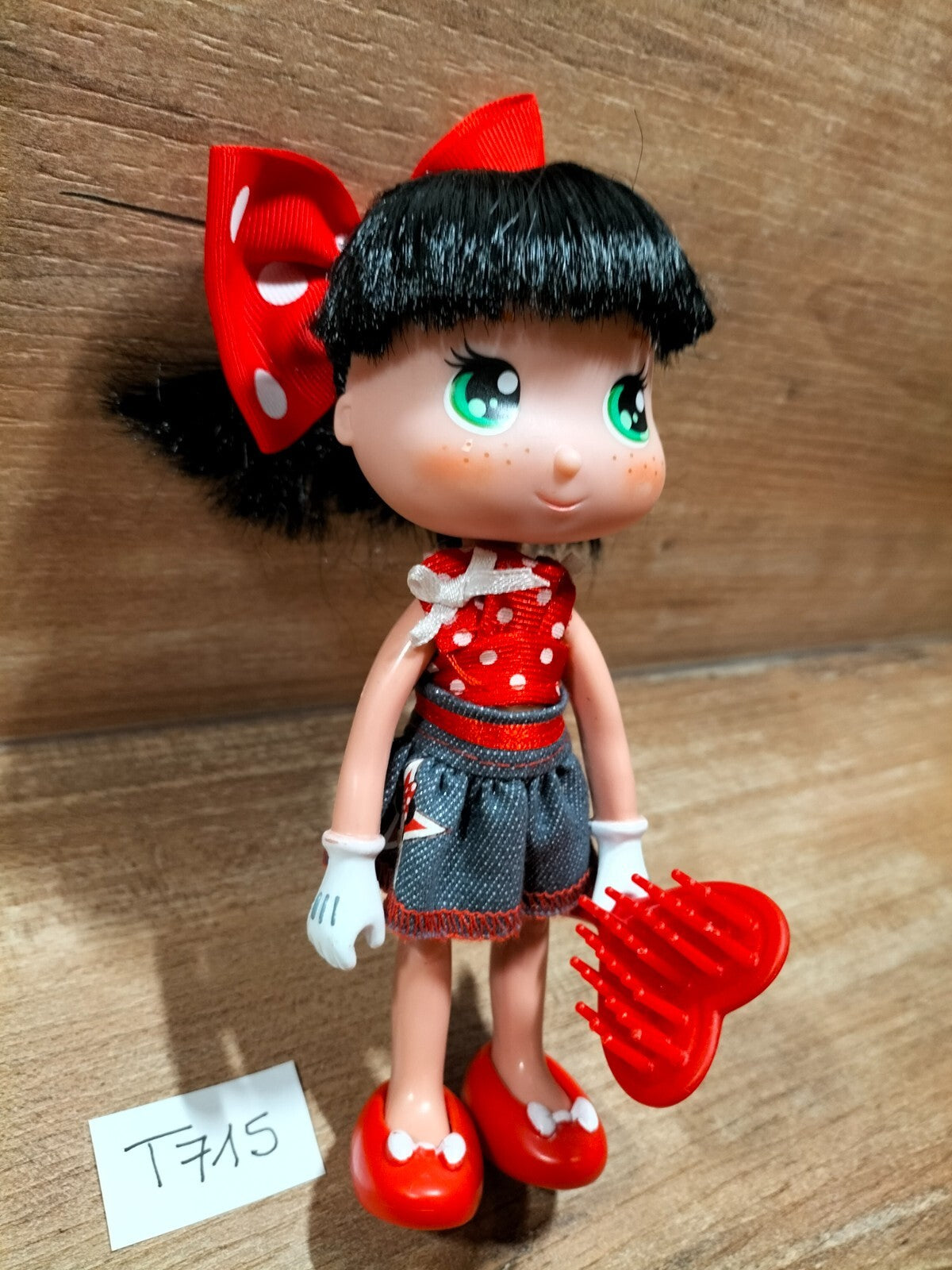 Doll No. T715: I LOVE MINNIE Disney - 30 cm