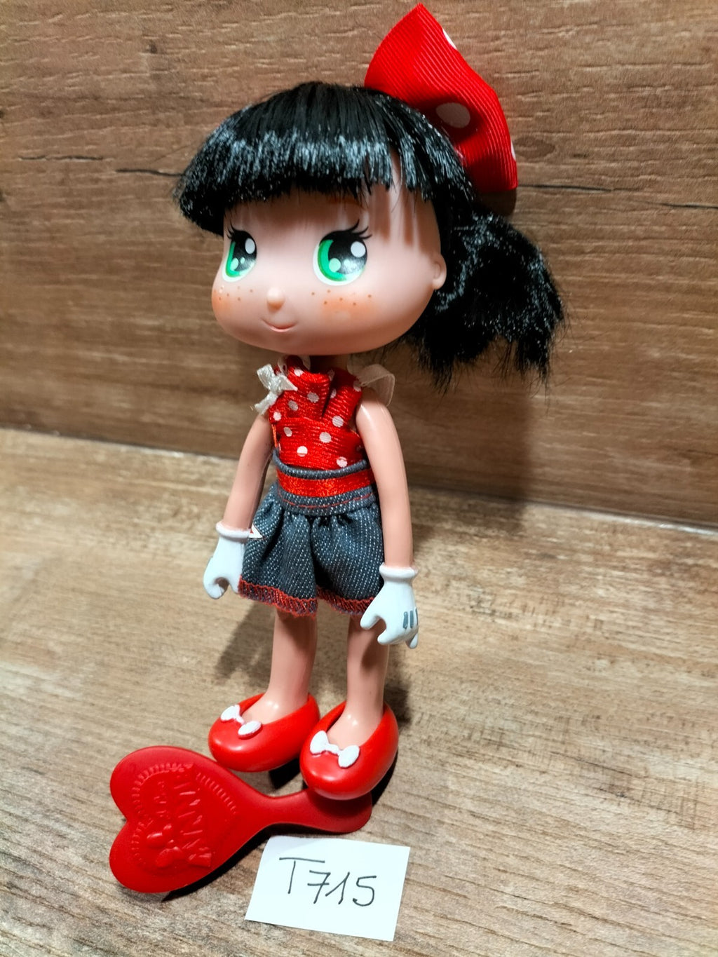 Doll No. T715: I LOVE MINNIE Disney - 30 cm