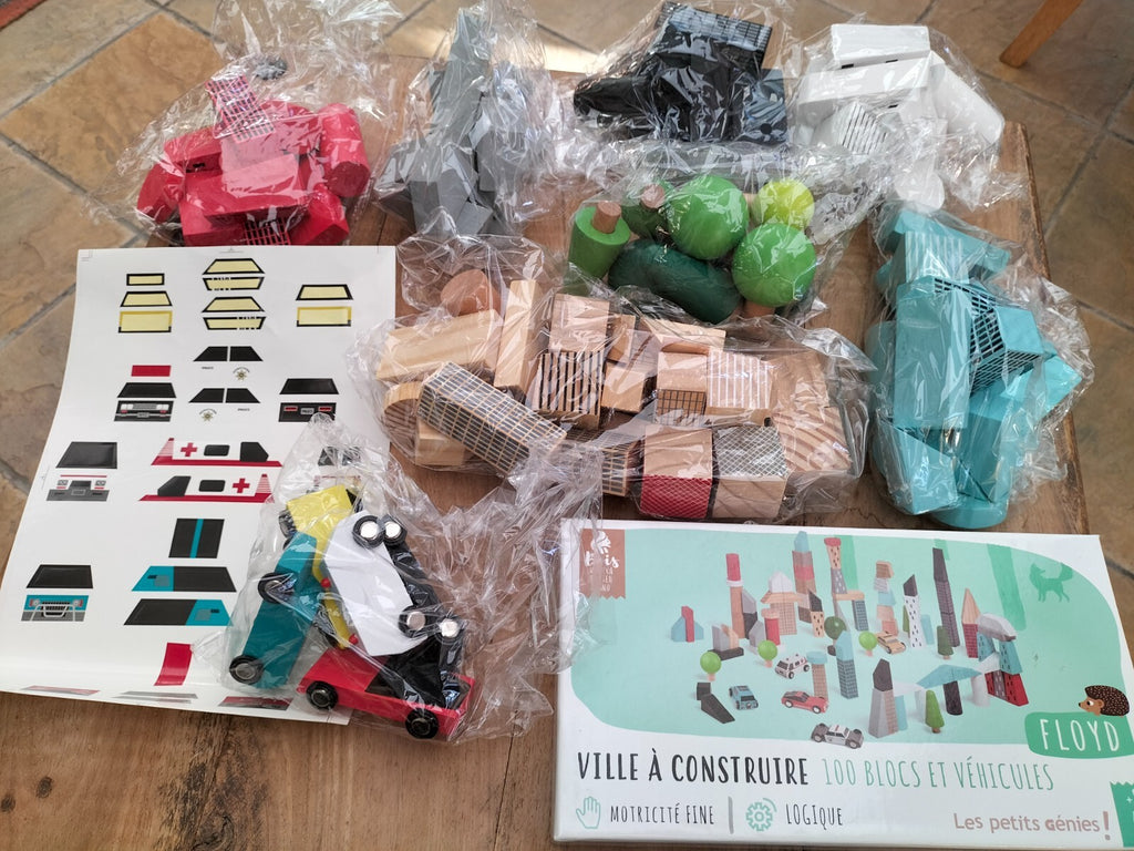 FLOYD City to Build: 100 Wooden Blocks and Vehicles