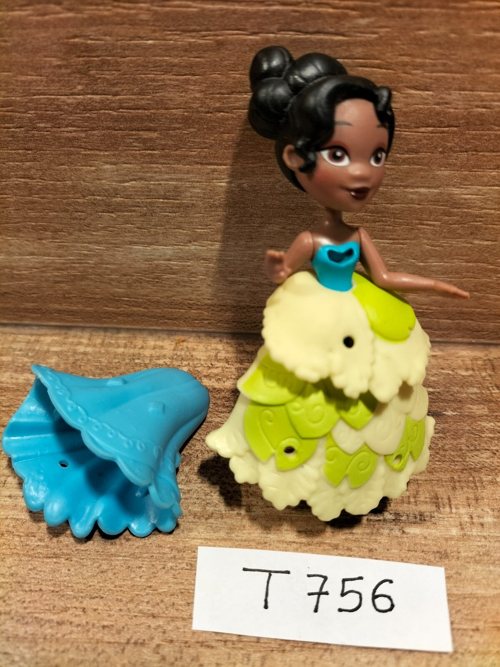 Figurine T756 Tiana DISNEY Princess and the frog Little kingdom 8cm