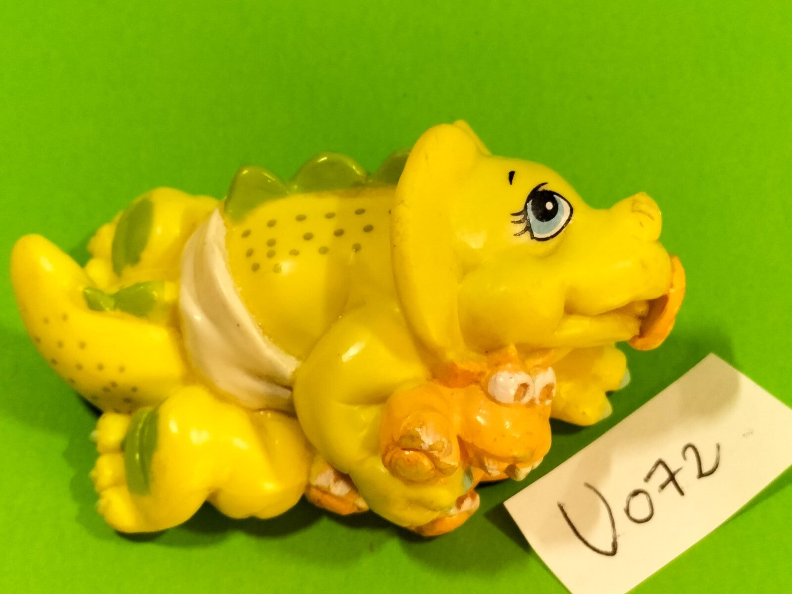 Figurine U072: Baby Dinosaur Magic diaper Babies rare LGT 1992
