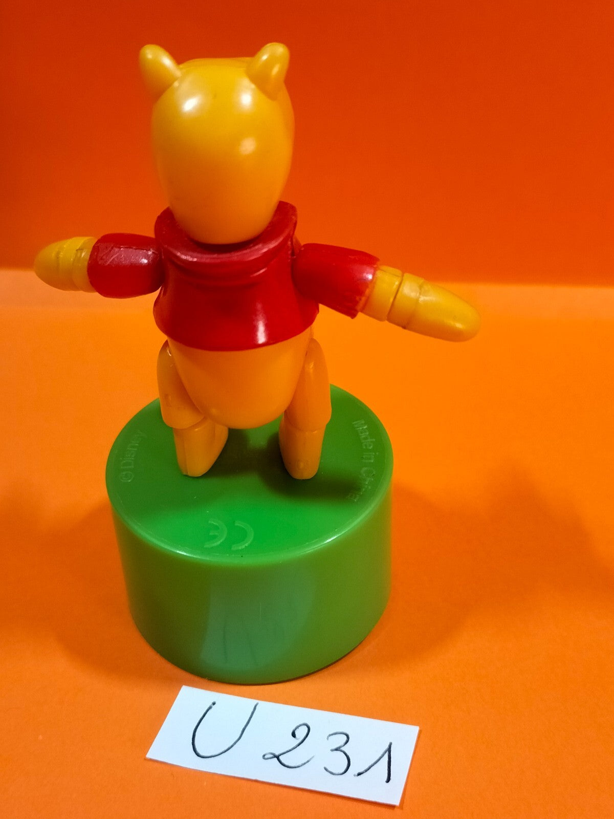 Figurine U231: Winnie the Pooh Wakouwa Push-Push Toy, Nestlé Disney, 8.5cm