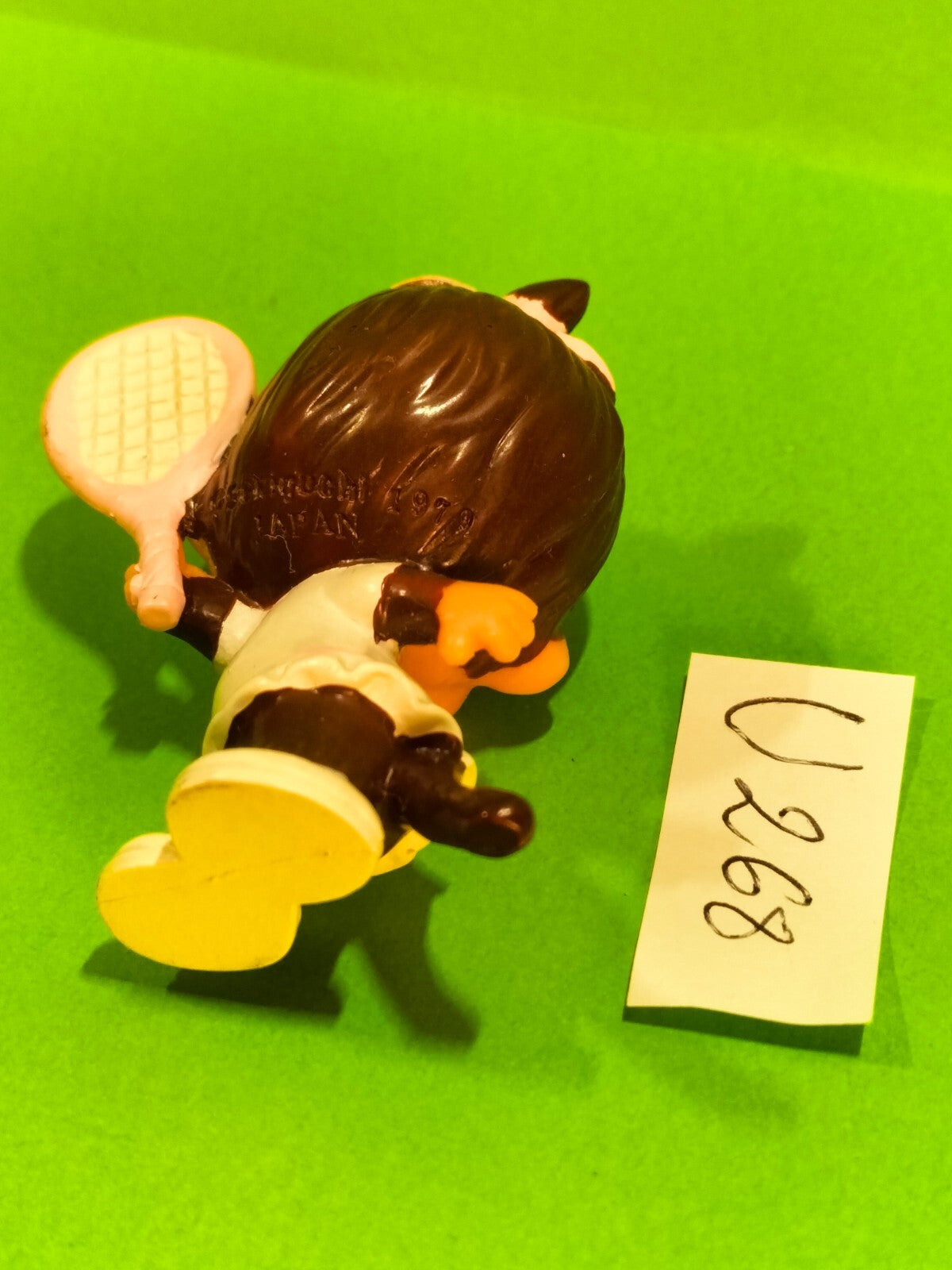 Figurine U268: Kiki tennis player - Monchichi 5cm Sekiguchi 1979