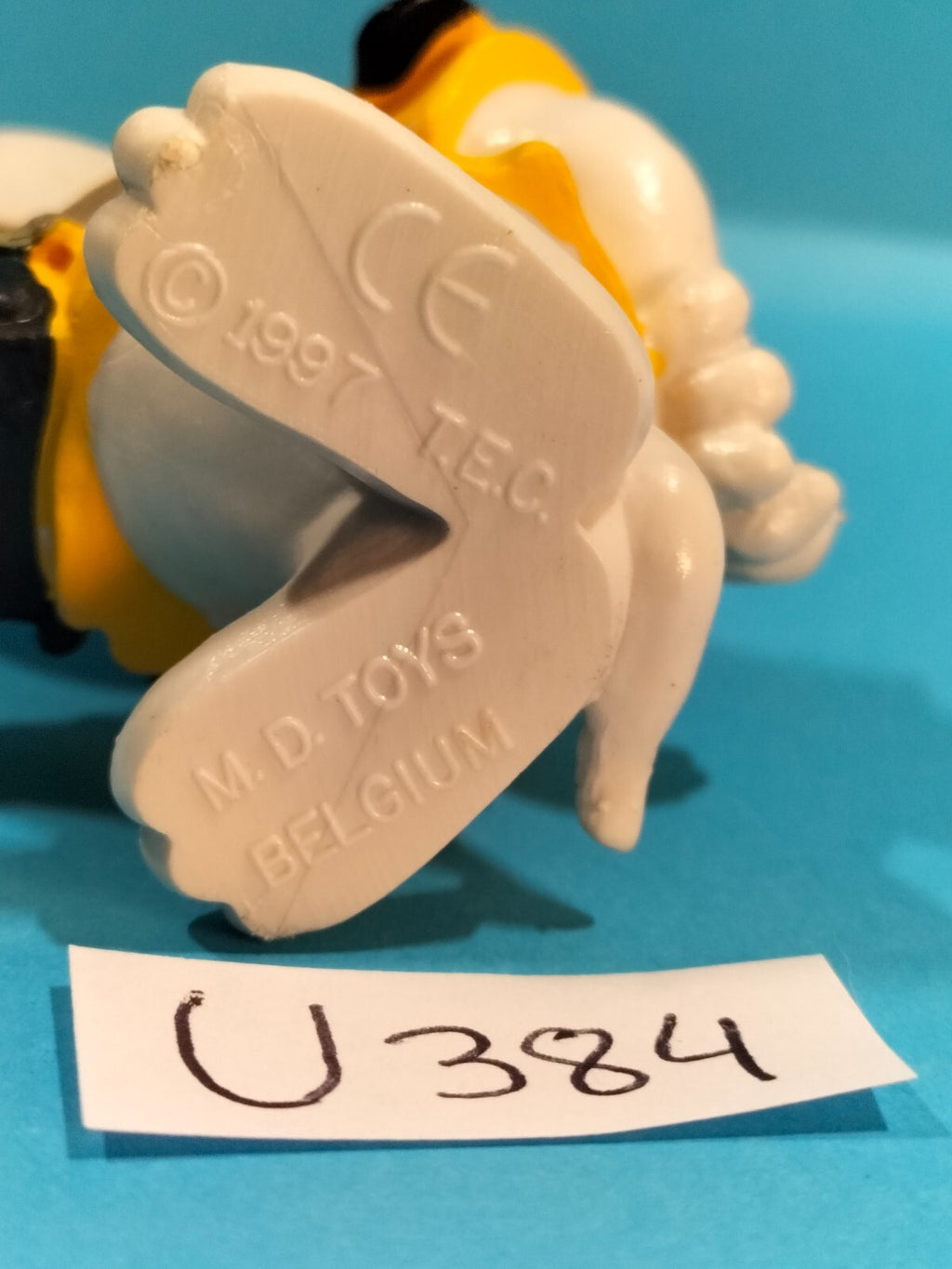 Figurine U384: Droopy Dog Tourist Photographer 6.5cm MDtoys 1997 camera