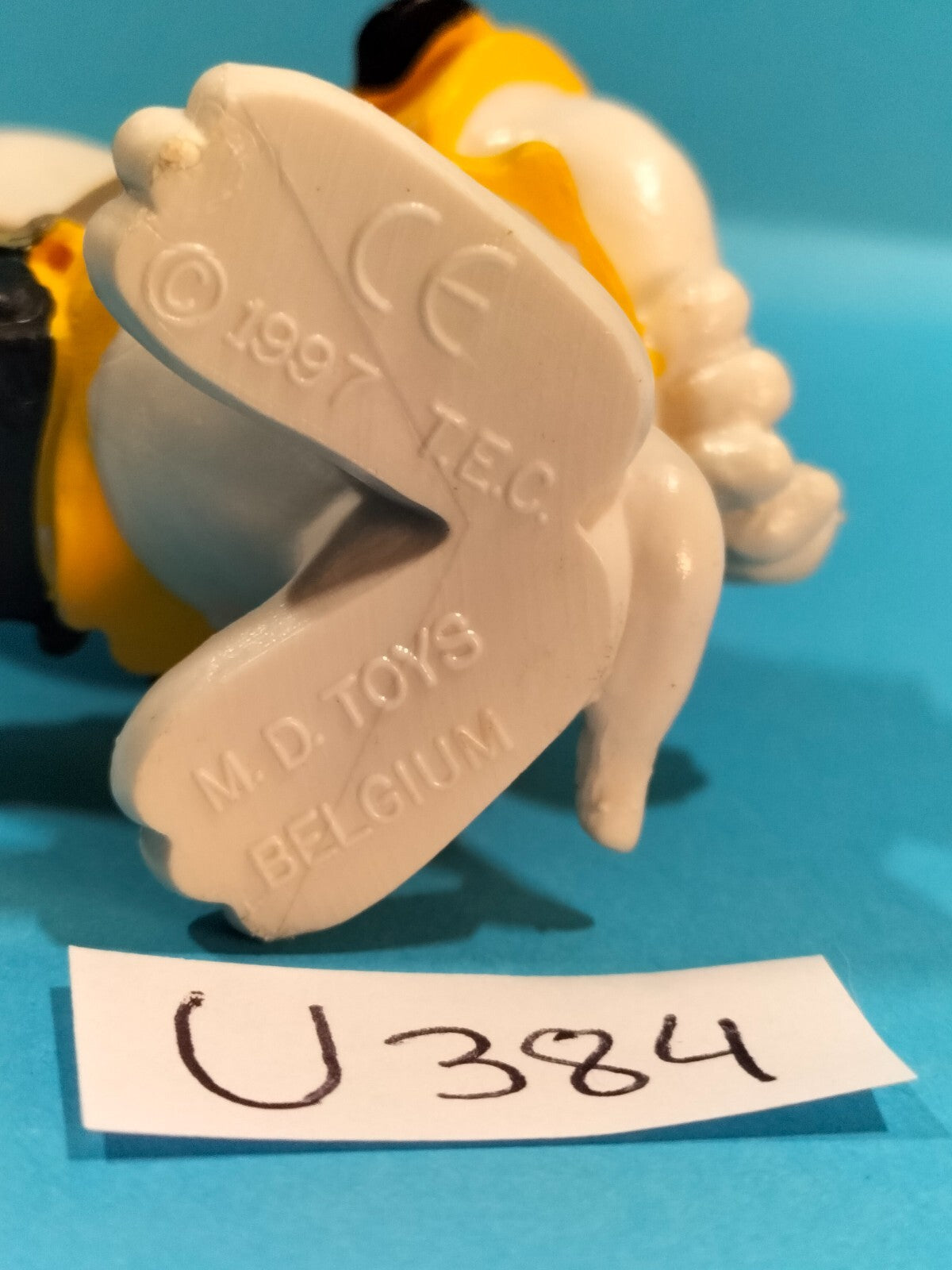 Figurine U384: Droopy Dog Tourist Photographer 6.5cm MDtoys 1997 camera