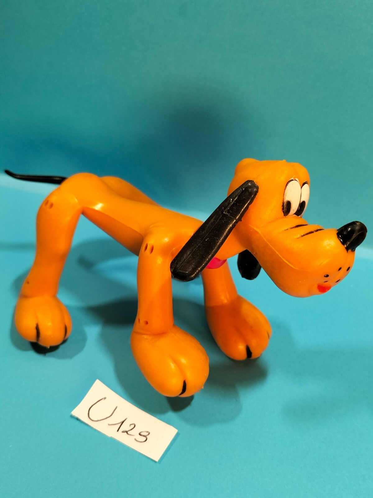 Figurine U129: Pluto flexible Bendable - Mickey Disney dog ​​12cm