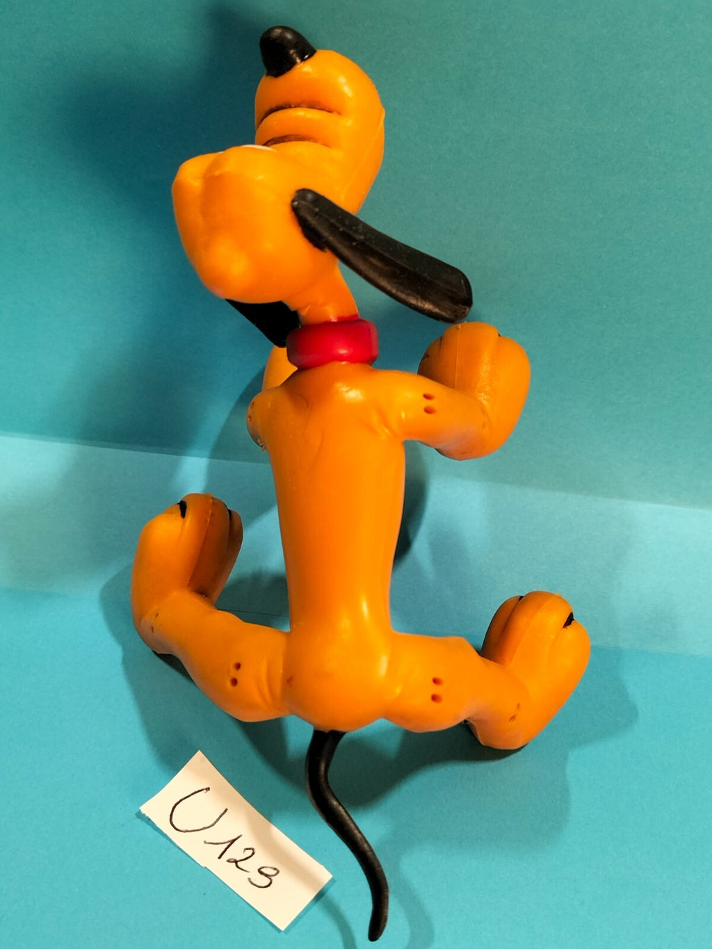 Figurine U129: Pluto flexible Bendable - Mickey Disney dog ​​12cm