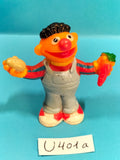 Figurine SESAME STREET U401: ERNIE farmer-JHP-Henson vegetables vegetables