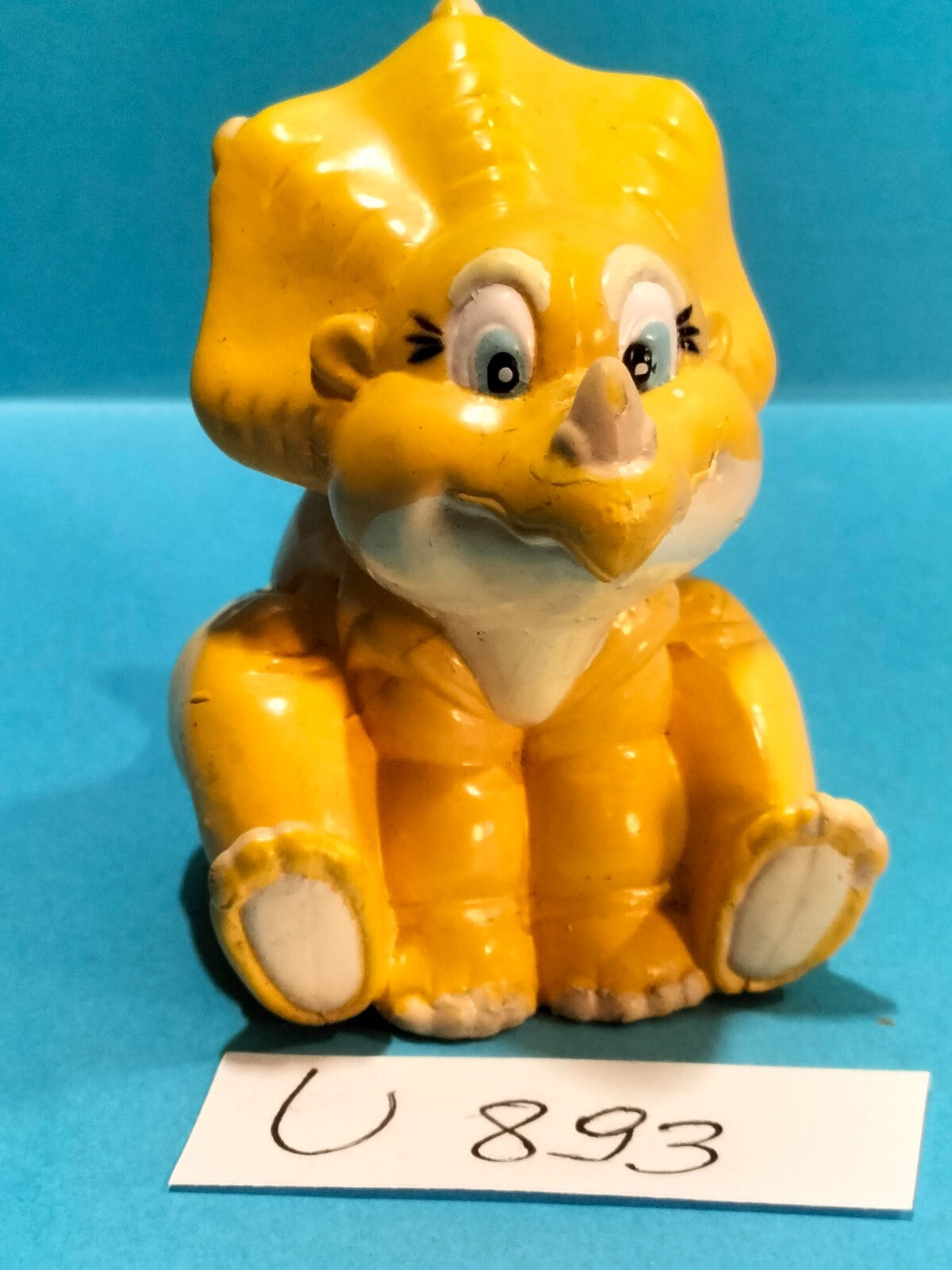 Figurine U893: Dinosaur Cera Triceratops Land before time Petit Pied 6cm