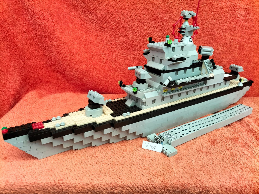 Lot V052: Mega Bloks Battleship 9760, almost complete
