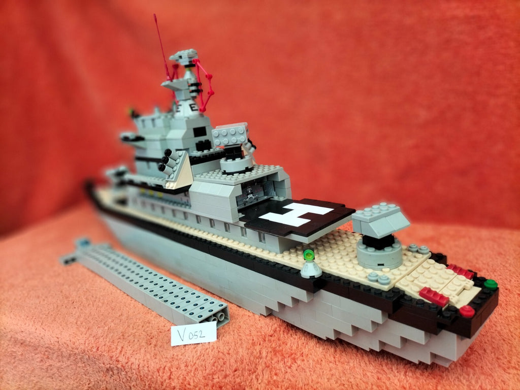 Lot V052: Mega Bloks Battleship 9760, almost complete