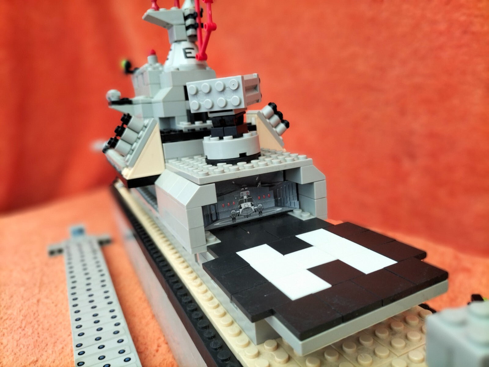 Lot V052: Mega Bloks Battleship 9760, almost complete
