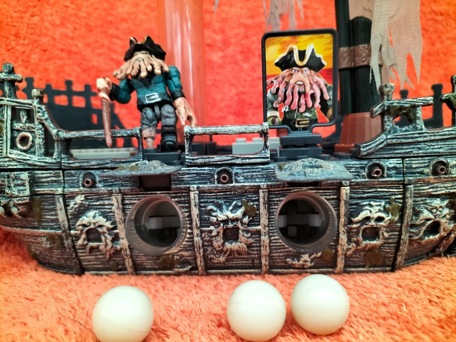 Lot V056: Ship Pirates of the Caribbean at world's end Mega Bloks 1070