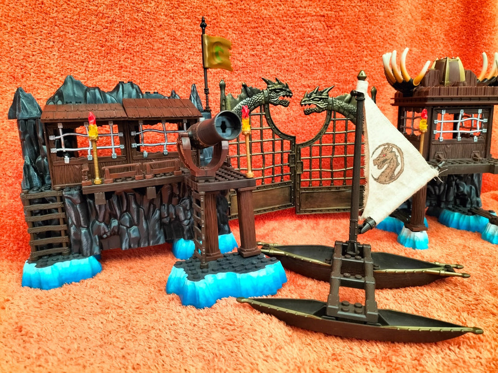 Lot V060: Dragon Krystal wars Marauder's cliff Mega Bloks 9885 with instructions