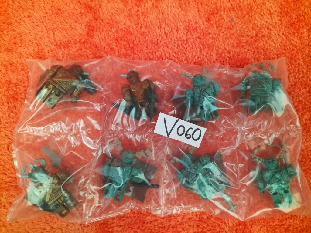 Lot V060: Dragon Krystal wars Marauder's cliff Mega Bloks 9885 with instructions