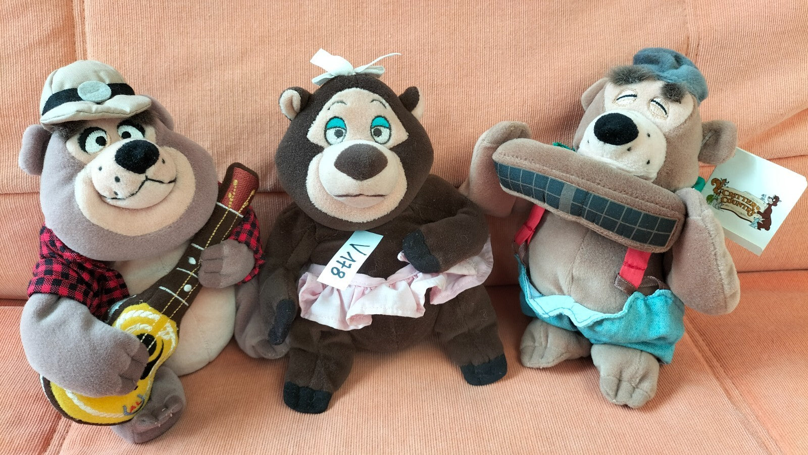 Lot n°V178: 3 Critter Country bears Disney bear soft toys 20cm