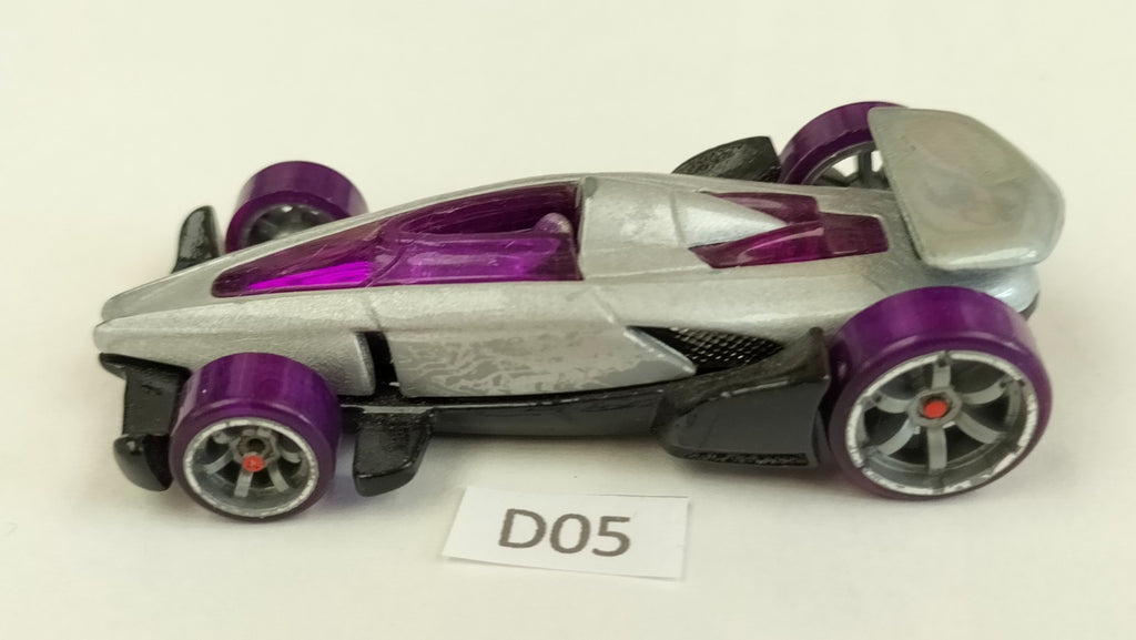 Rare Hot Wheels D05 Carbide AcceleRacers Car