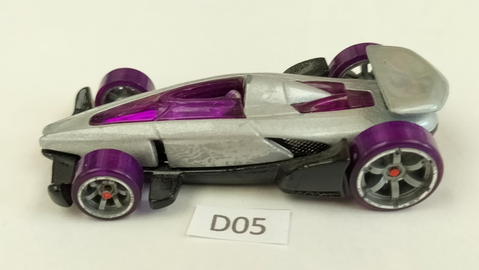 Rare Hot Wheels D05 Carbide AcceleRacers Car