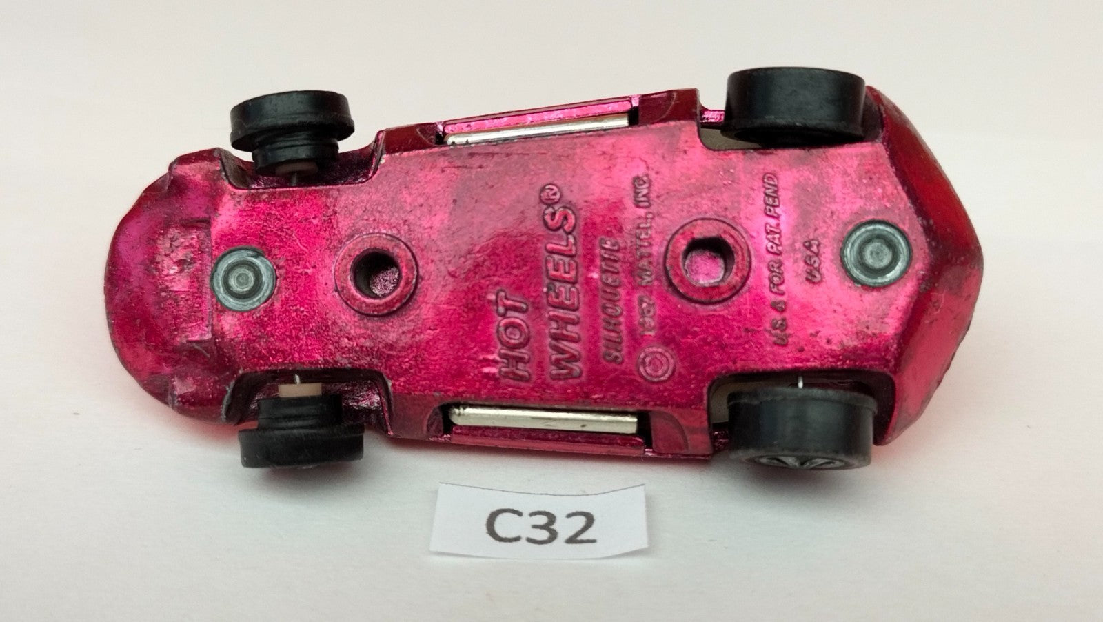 Car C32 Hot Wheels Pink Silhouette Vintage Red line Rare